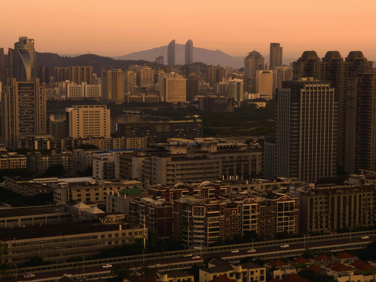 The Quiet Power of the Gray&nbsp;Man